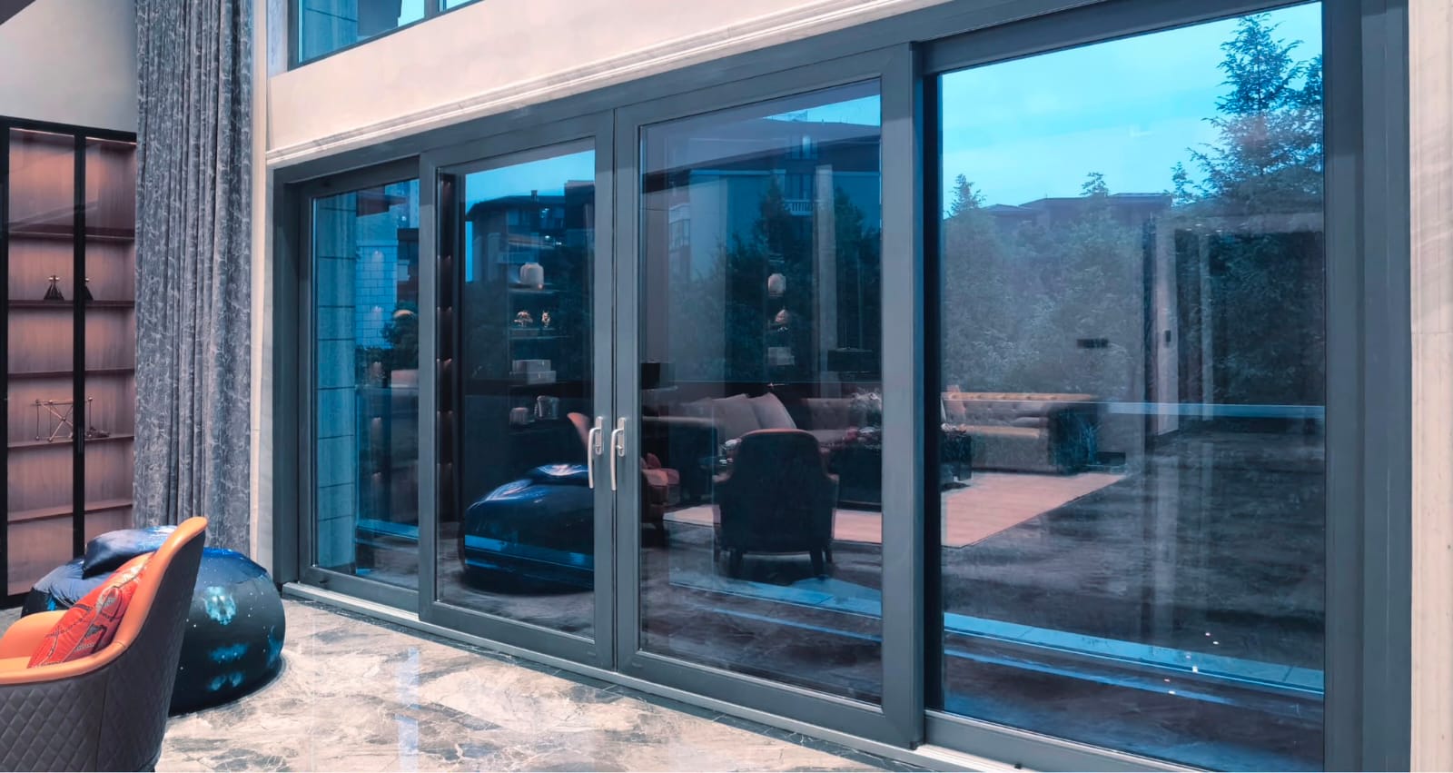 Sliding Doors (1)
